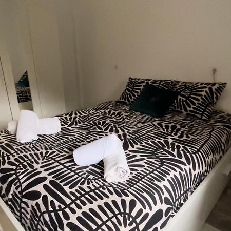 Lovely Rooms En Piso Compartido 塞维利亚 外观 照片